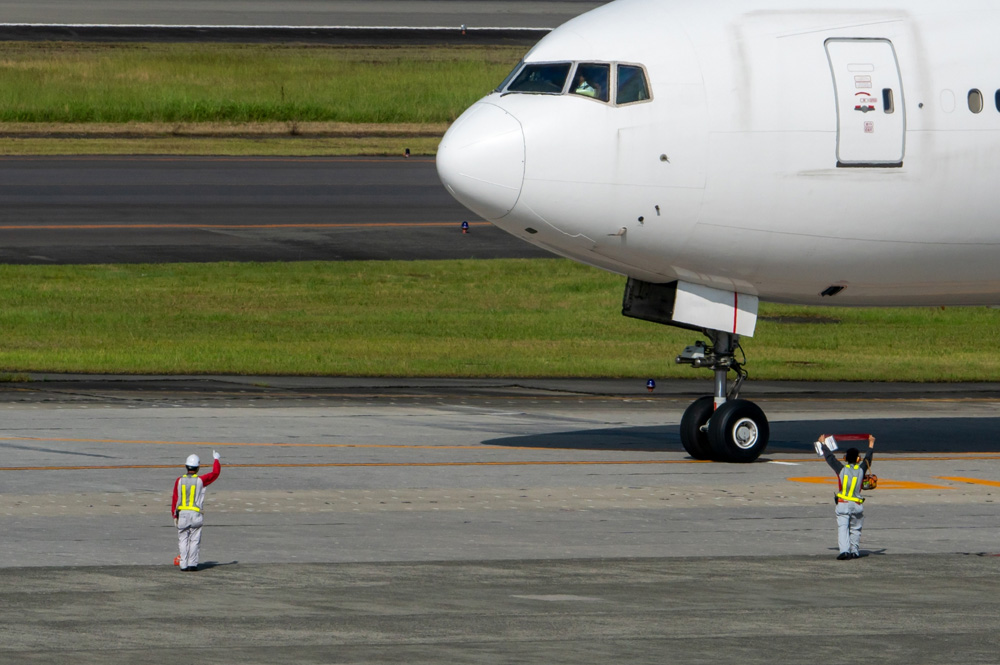 グランドハンドリング（航空機地上支援業務）